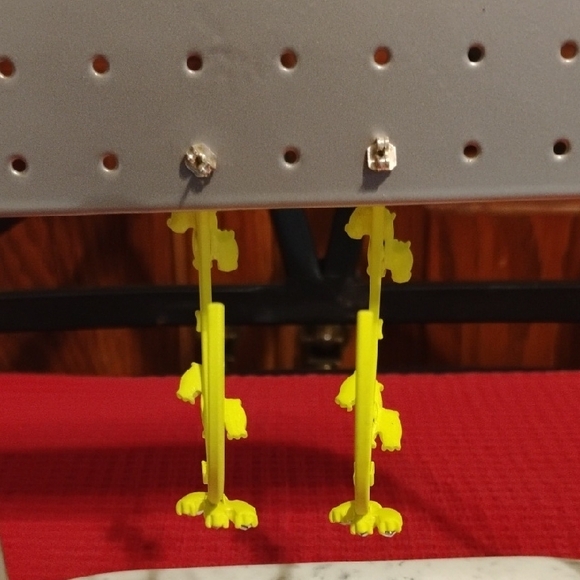 ✨ Yellow Statement Earrings w/ Rhinestones – Bold & Glam ✨ - Picture 4 of 4